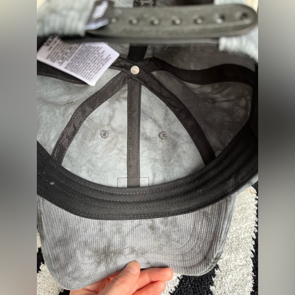 VANS Tie Dye Corduroy Hat - Picture 4 of 5